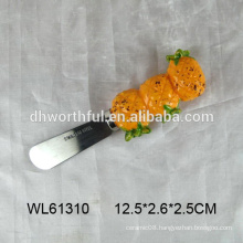 Decorative ceramic butter knife with pineapple shape for wholesale